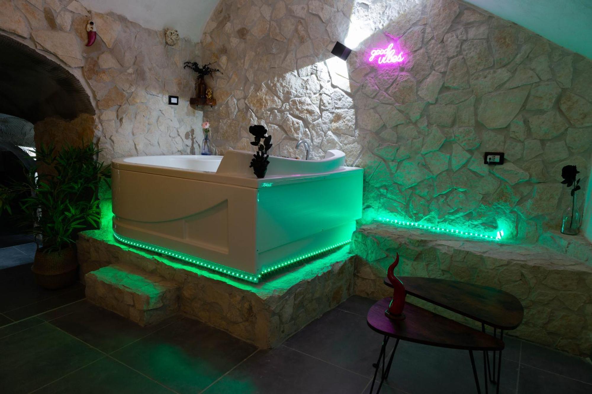Apartment Centro - Grottino Con Vasca Idromassaggio Naples
