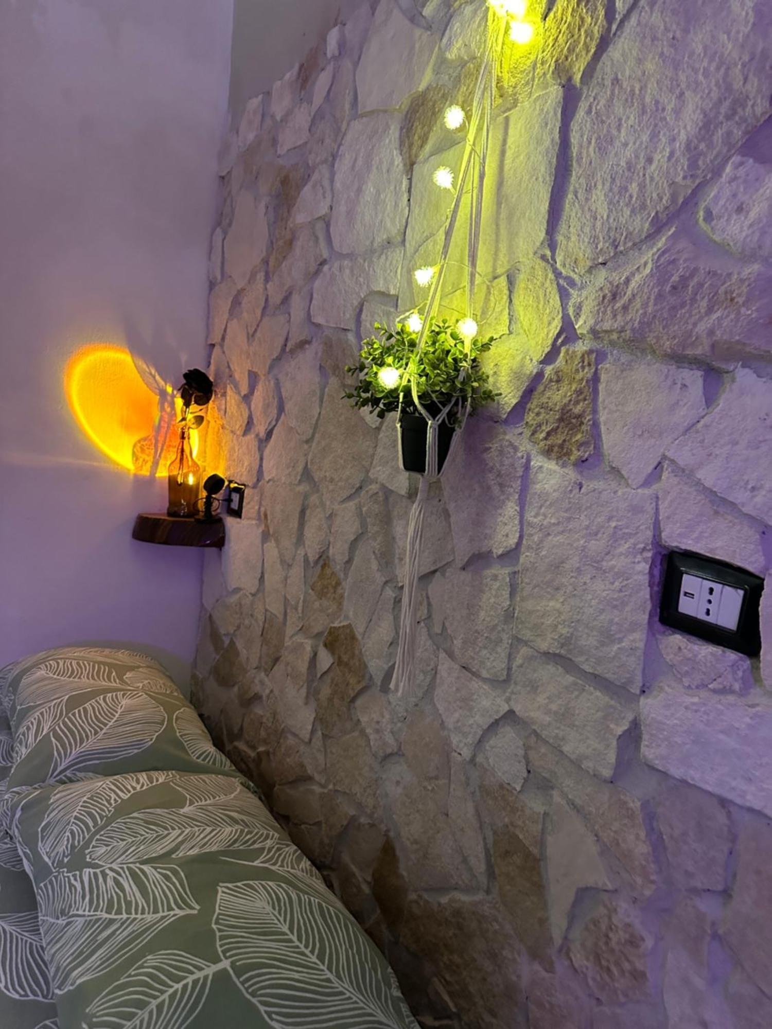 Centro - Grottino Con Vasca Idromassaggio Apartment *